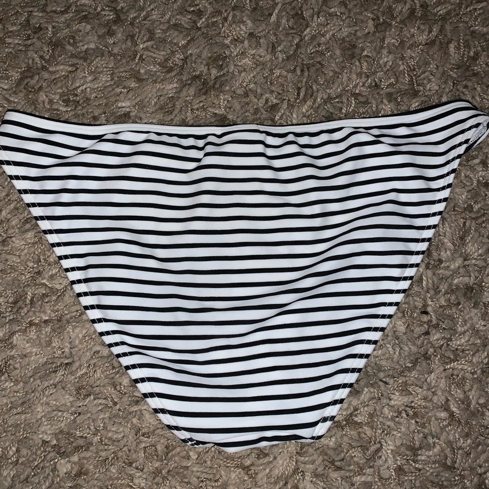 Never Worn Hollister Bathing Suit Bottoms